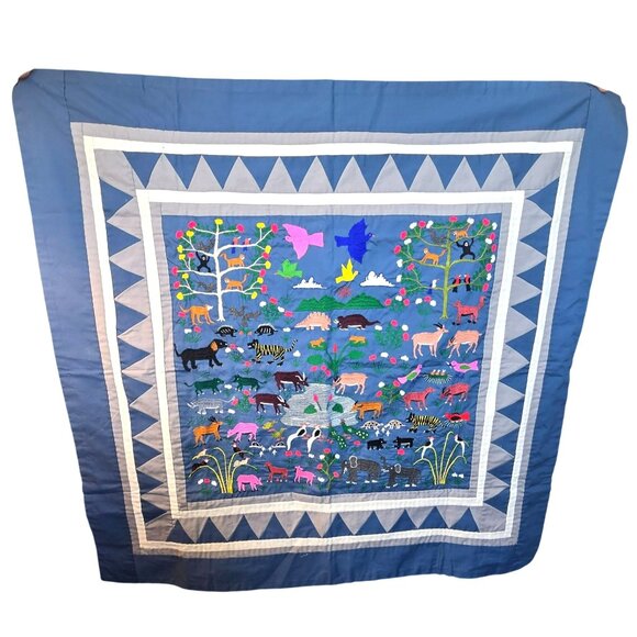 Handmade Blue Embroidered Animal Motif Quilt Wall Hanging Baby Mat CM2020 - Picture 1 of 7
